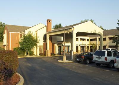 Surestay By Best Western Country North Hotel