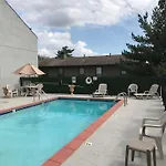 Surestay By Best Western Kansas City Country Inn North 